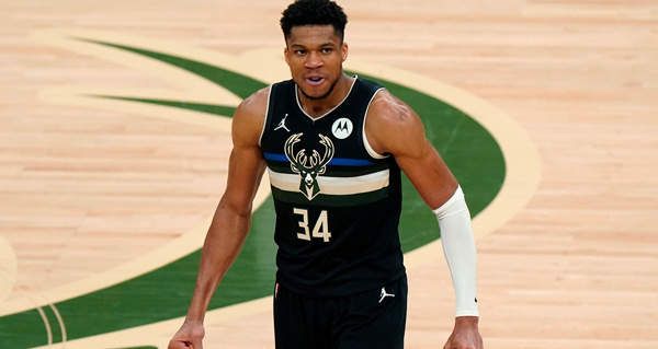 他不仅与医 他不仅与医